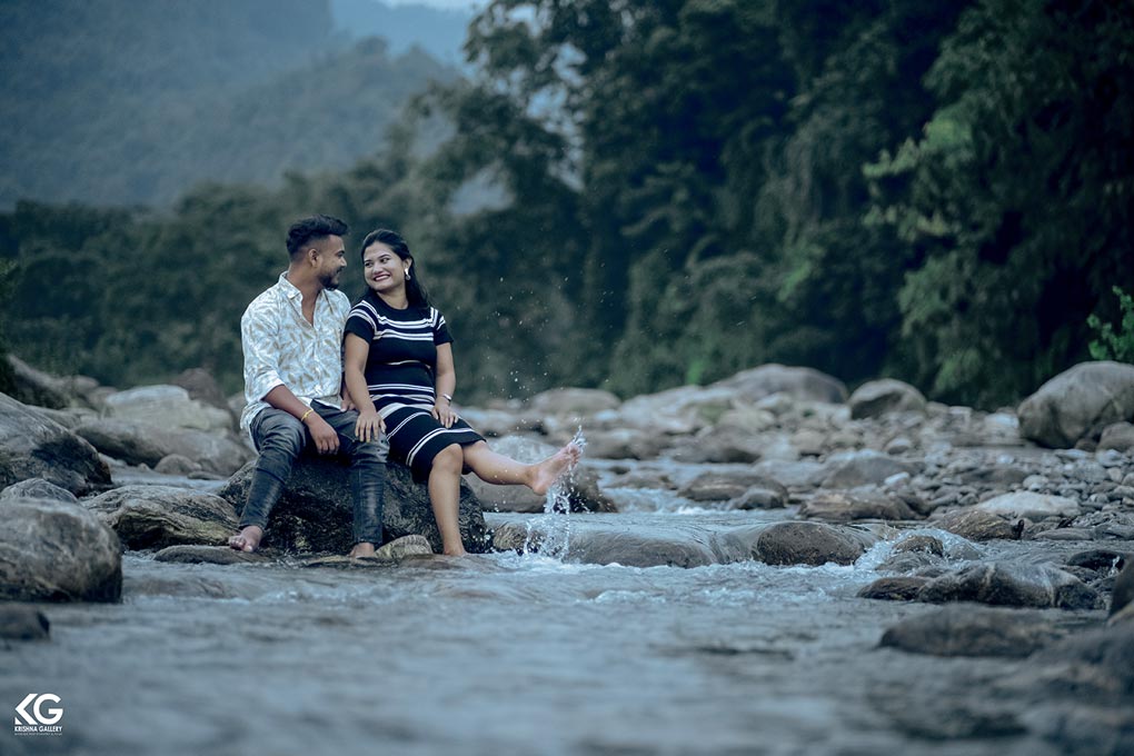 Best-Pre-WeddingPhotography-At-Gorubathan-Darjeeling-2